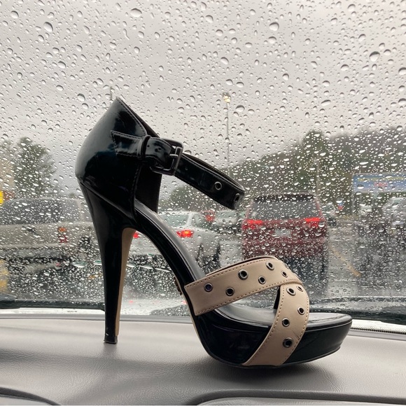 Rock & Republic Super High Heels - Picture 3 of 4